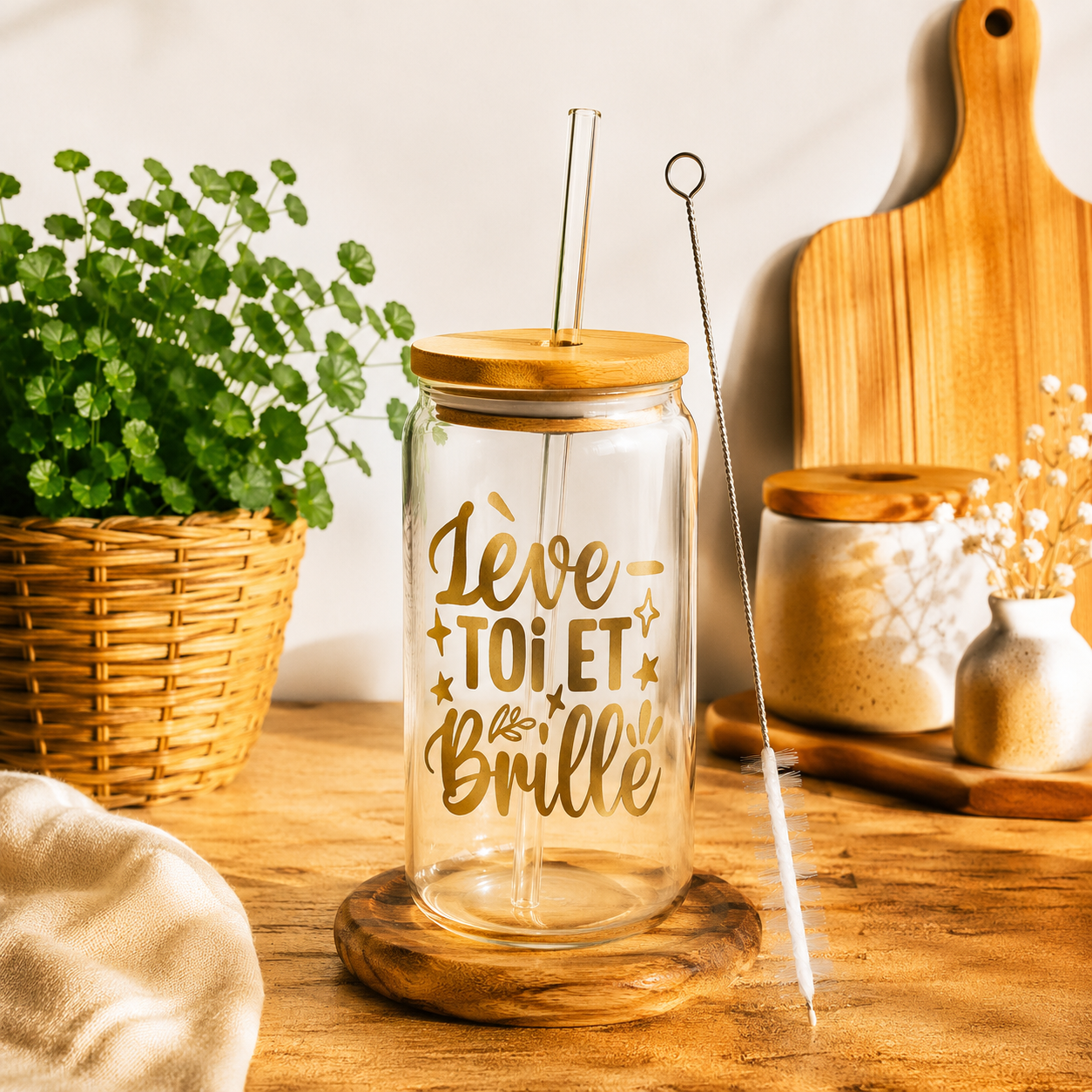 Verre canette en verre avec paille & goupillon – Différents motifs